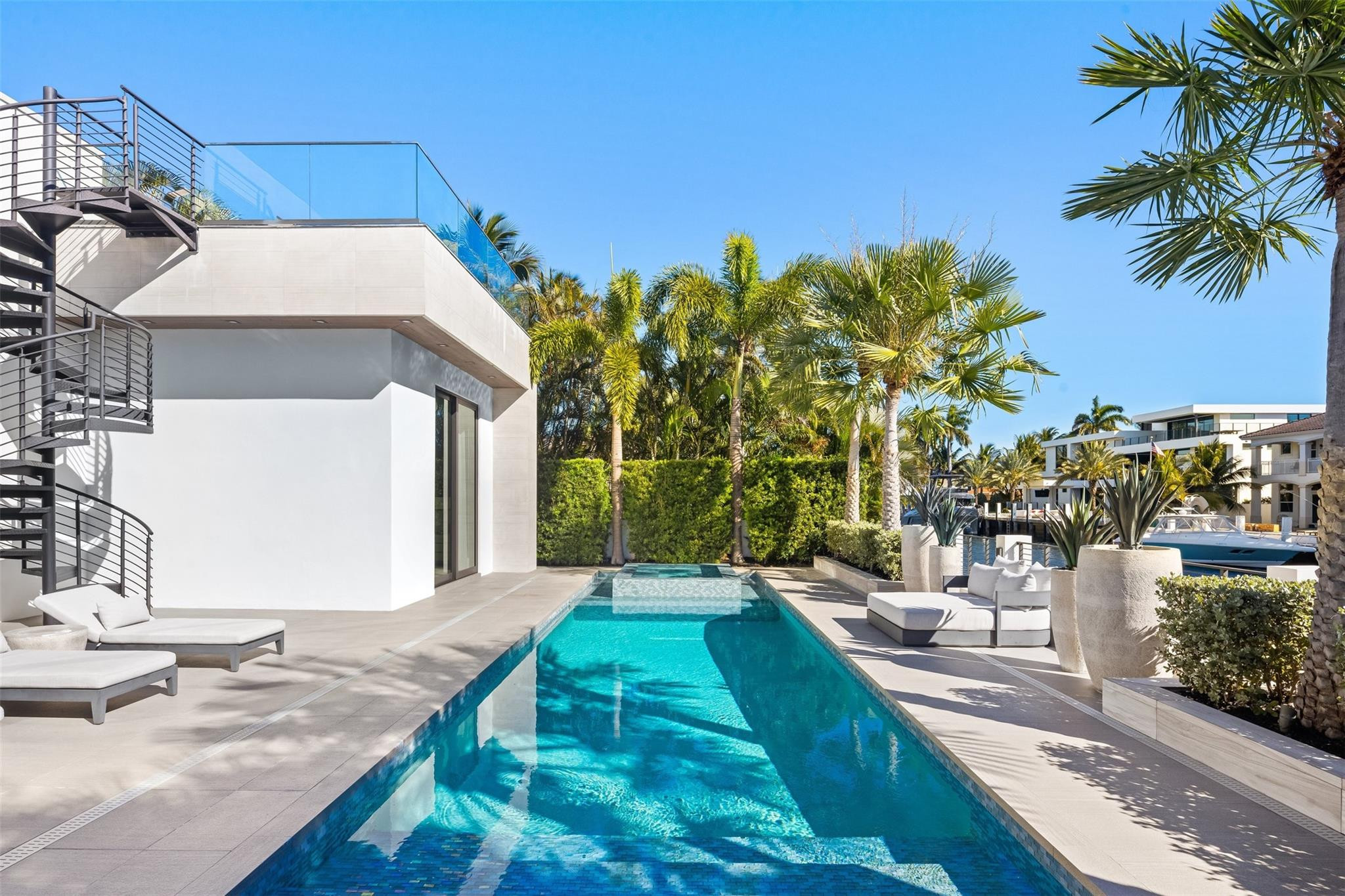 RIVIERA - Residential