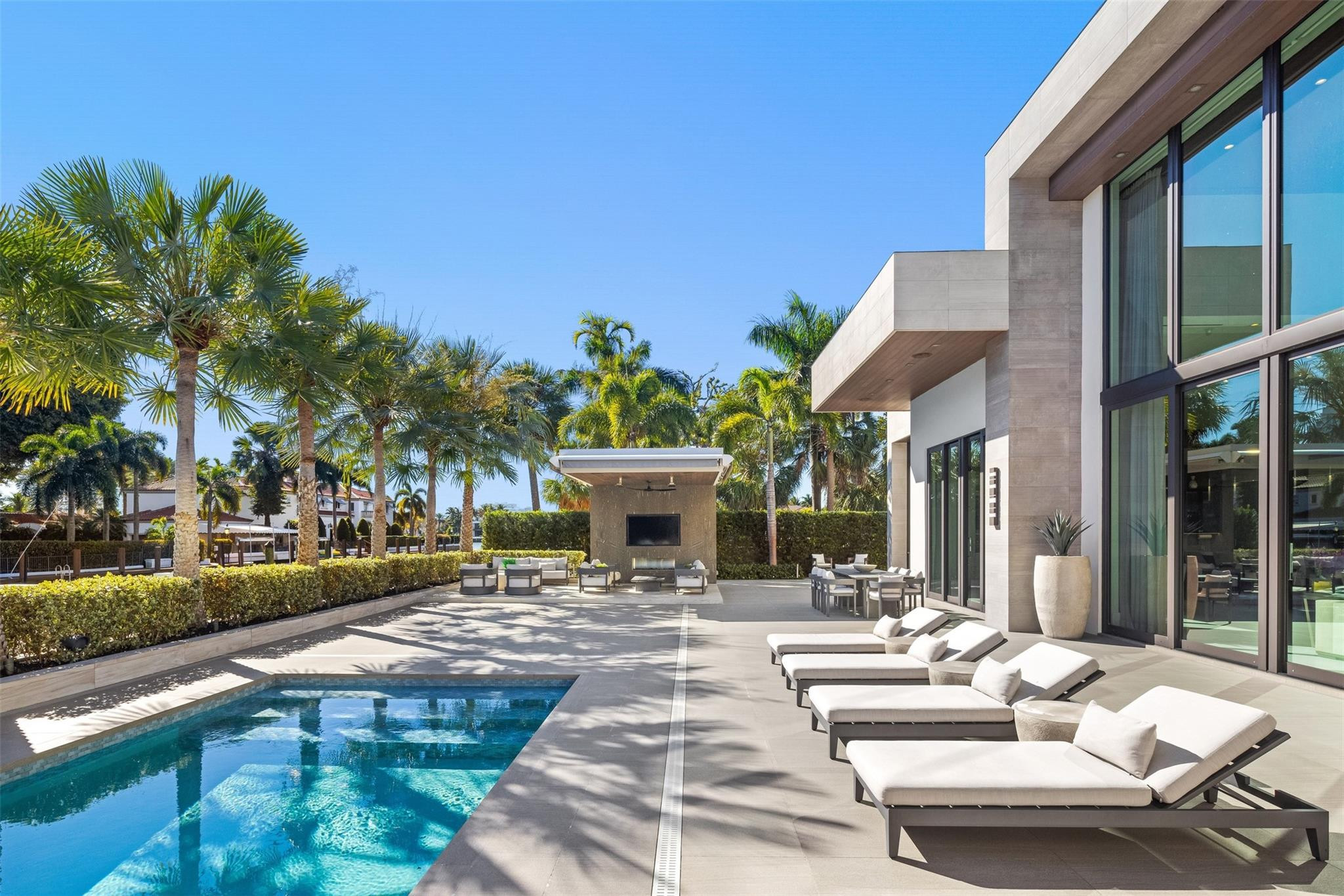 RIVIERA - Residential