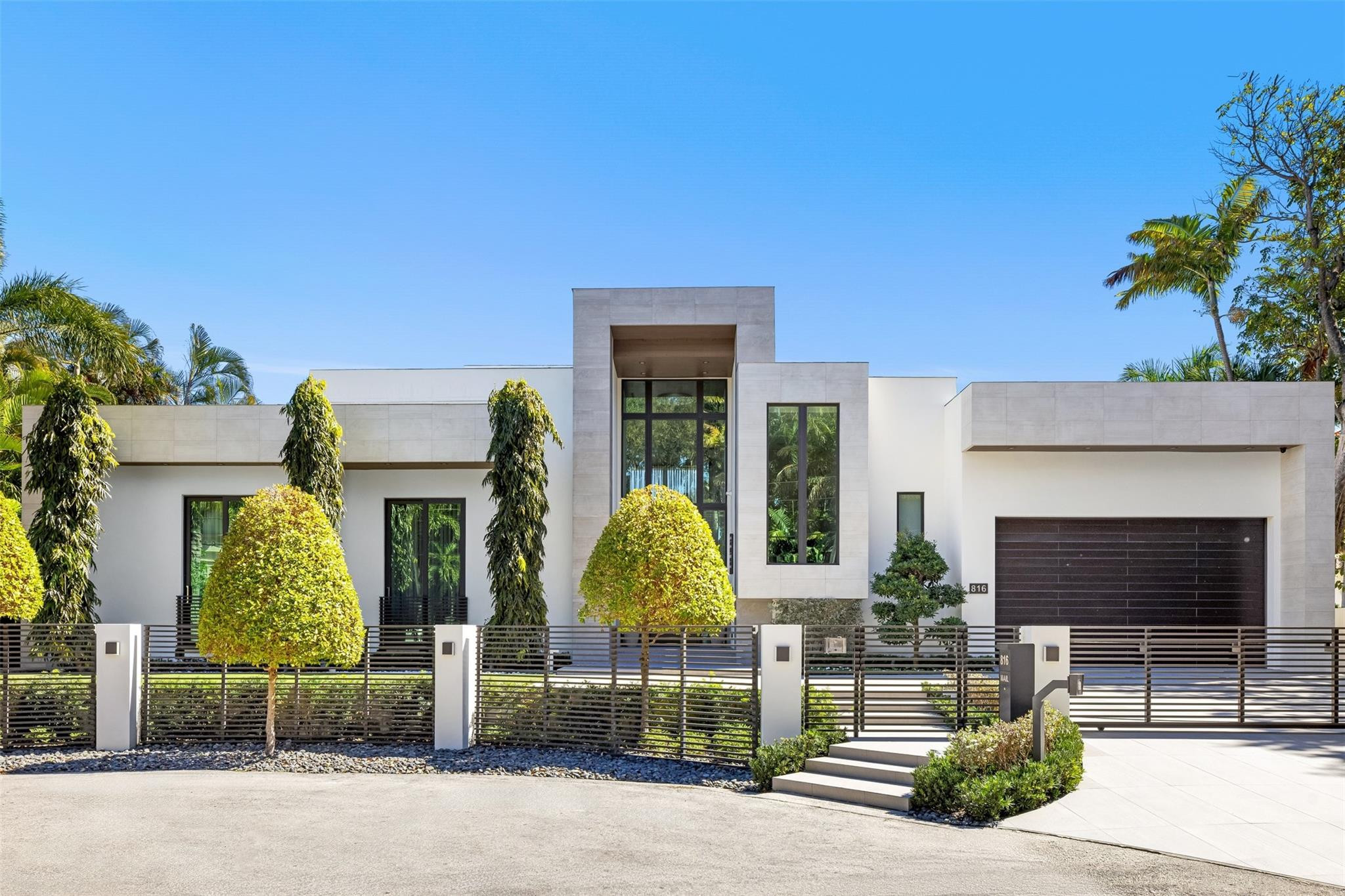 816 Riviera Isle Drive