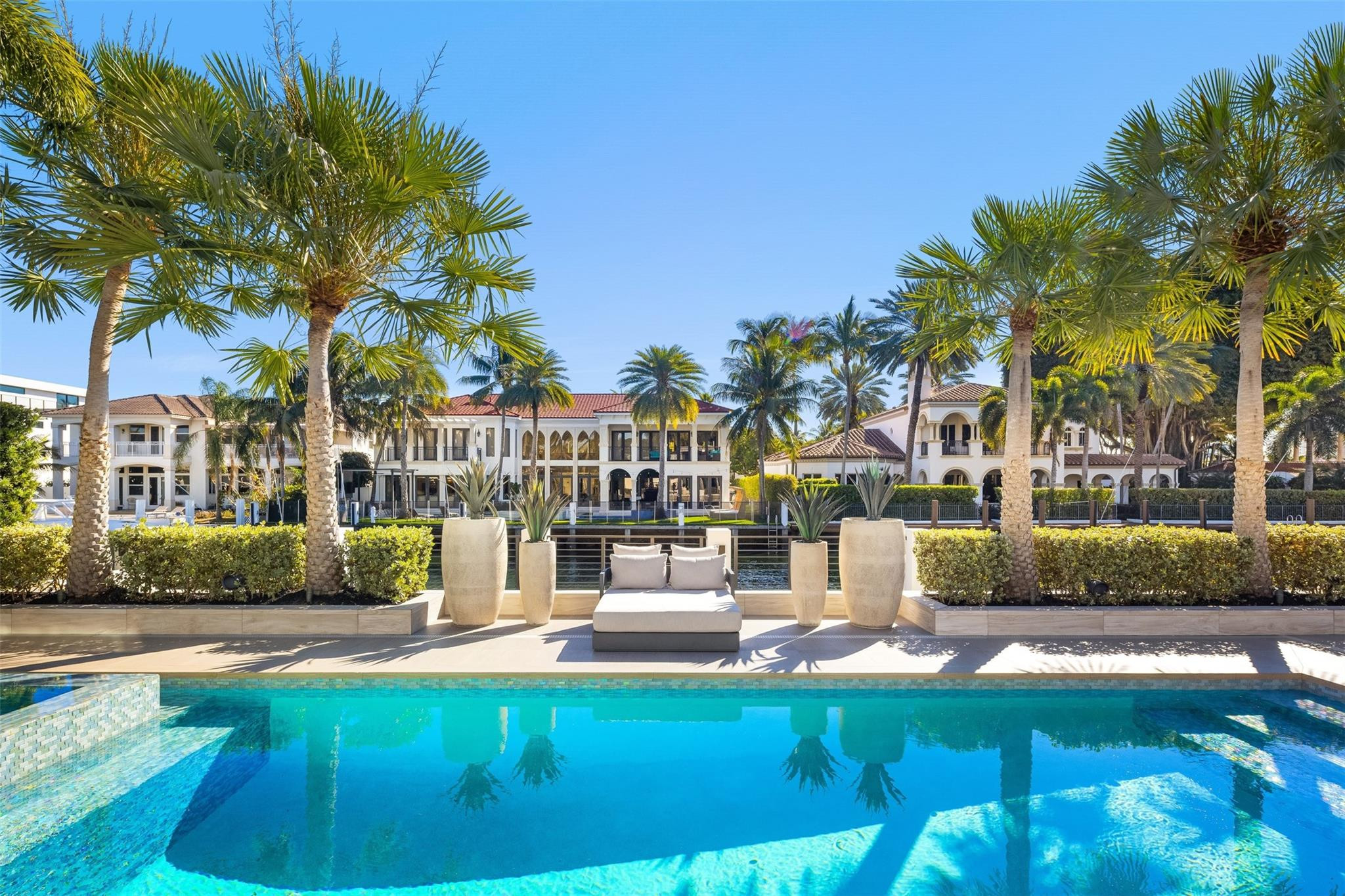 RIVIERA - Residential