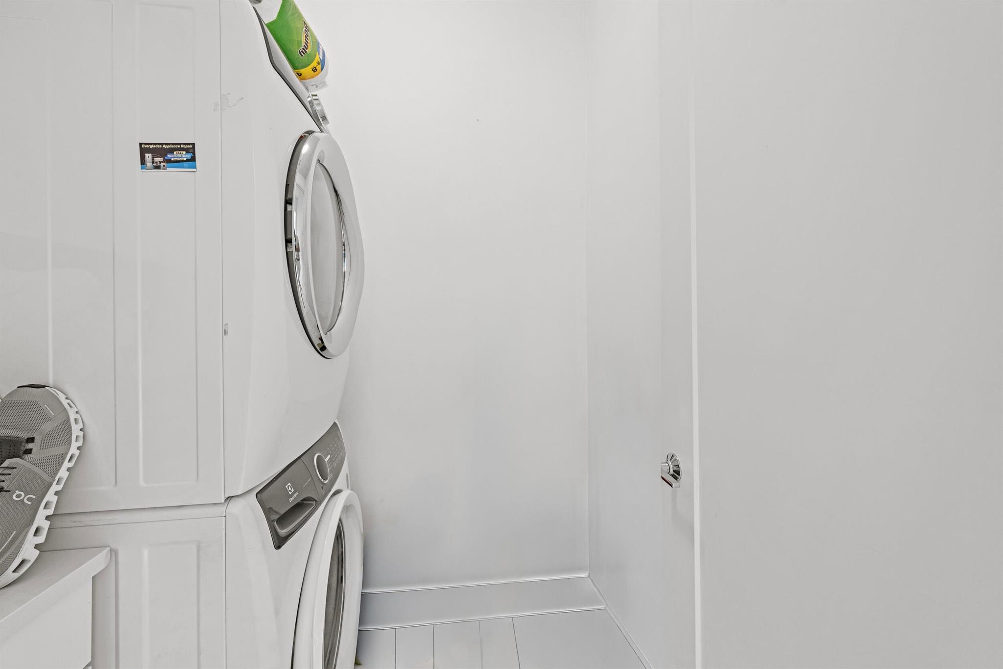 SPANISH RIVER TOWNHOMES - Residential