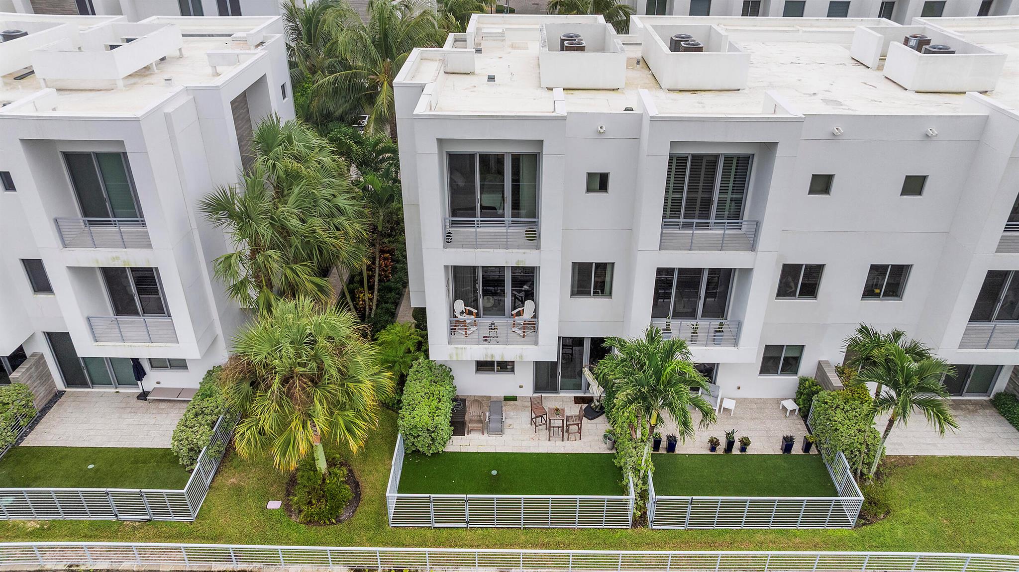 SPANISH RIVER TOWNHOMES - Residential