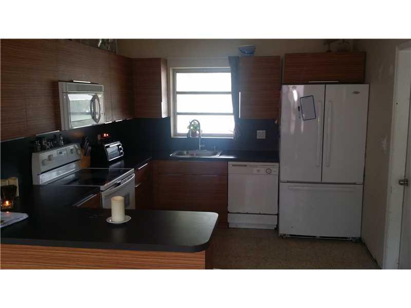 HOLLYWOOD PARK - Residential