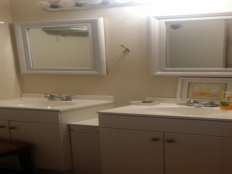 HOLLYWOOD PARK - Residential