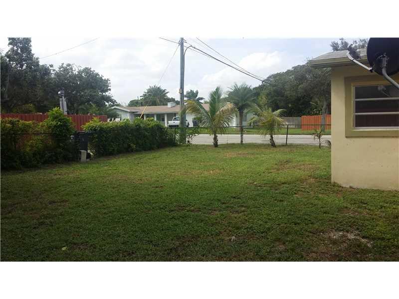 HOLLYWOOD PARK - Residential