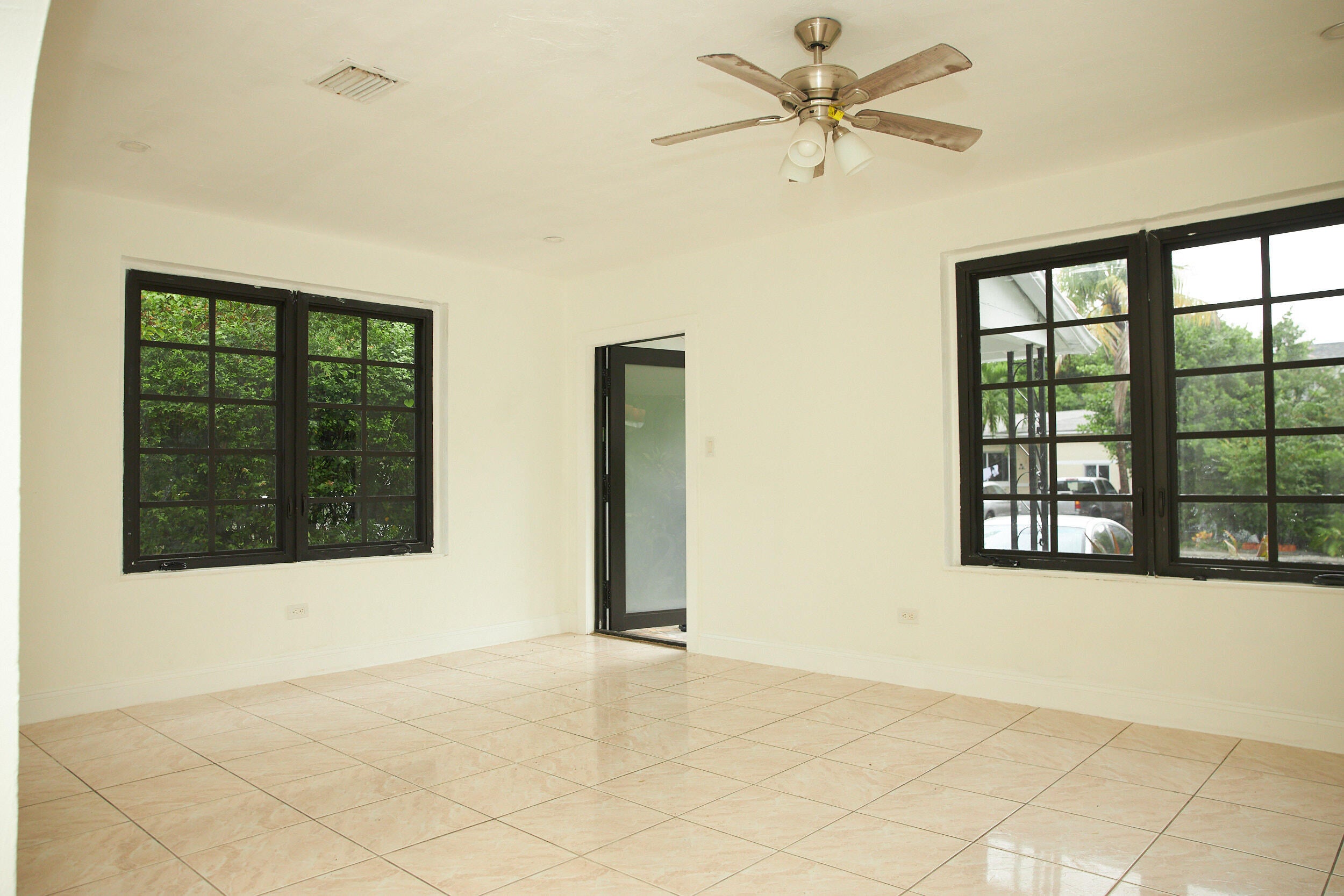 25 NE 43rd Street 27
