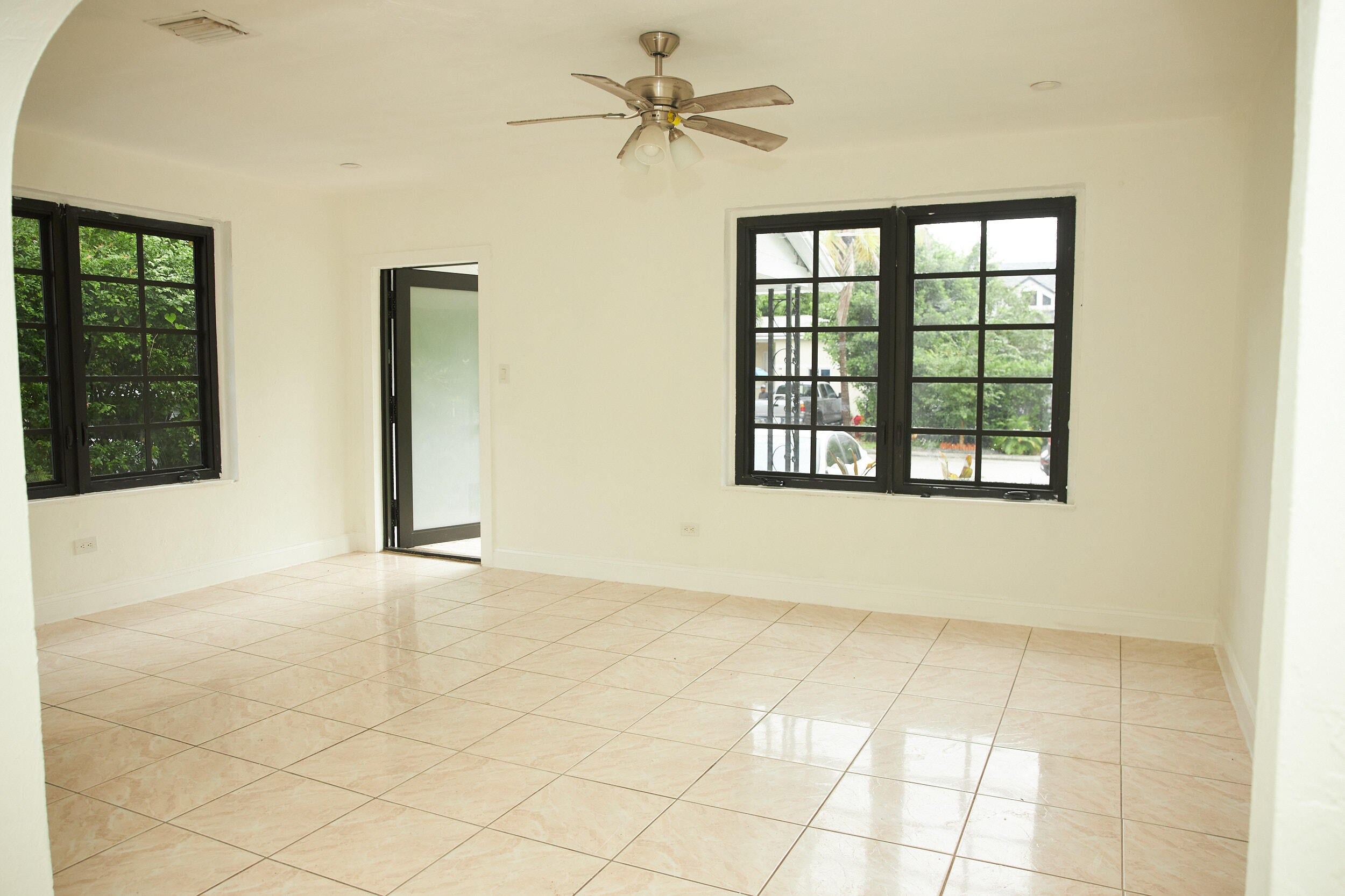 25 NE 43rd Street 27