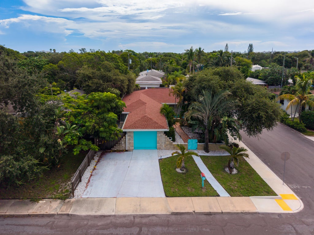 Photo of 1202 N K Street, Lake Worth Beach, FL 33460 (MLS # B26075699)
