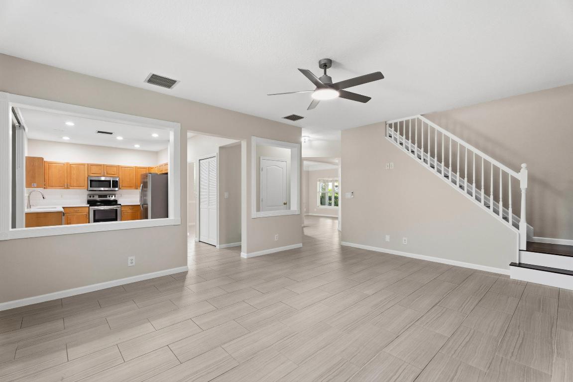 PALM POINTE AT MARTIN DOWNS (AKA MARTIN DOWNS PLAT - Residential