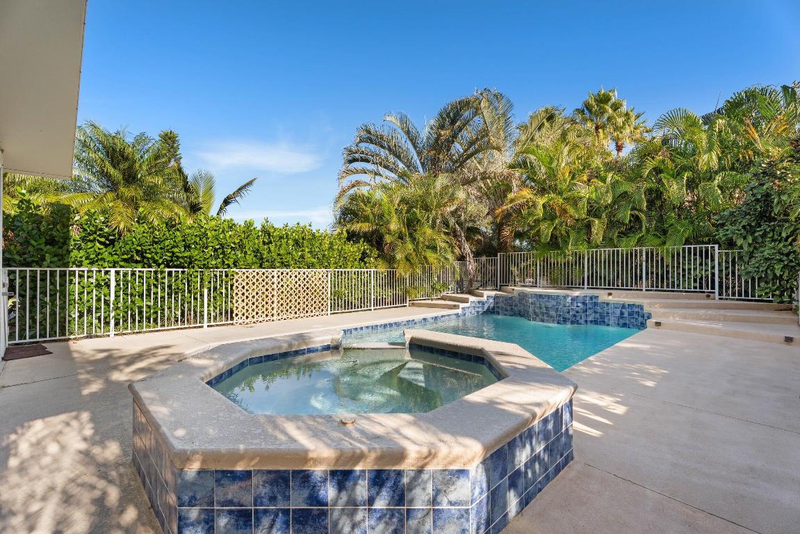 PALM POINTE AT MARTIN DOWNS (AKA MARTIN DOWNS PLAT - Residential