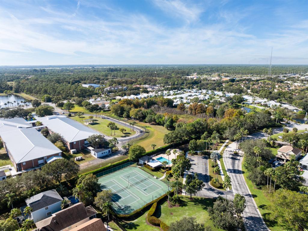 PALM POINTE AT MARTIN DOWNS (AKA MARTIN DOWNS PLAT - Residential