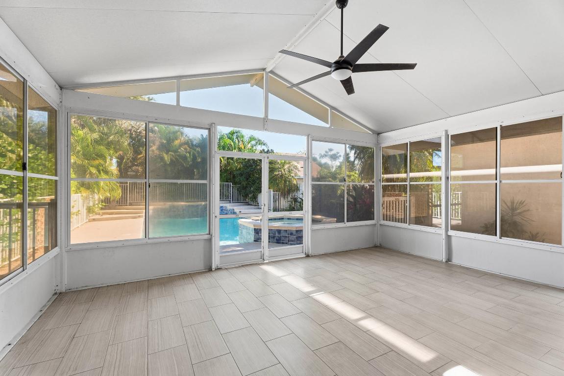 PALM POINTE AT MARTIN DOWNS (AKA MARTIN DOWNS PLAT - Residential