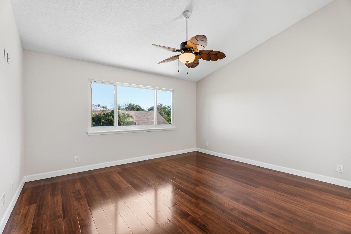 PALM POINTE AT MARTIN DOWNS (AKA MARTIN DOWNS PLAT - Residential