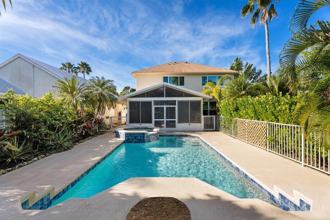 PALM POINTE AT MARTIN DOWNS (AKA MARTIN DOWNS PLAT - Residential