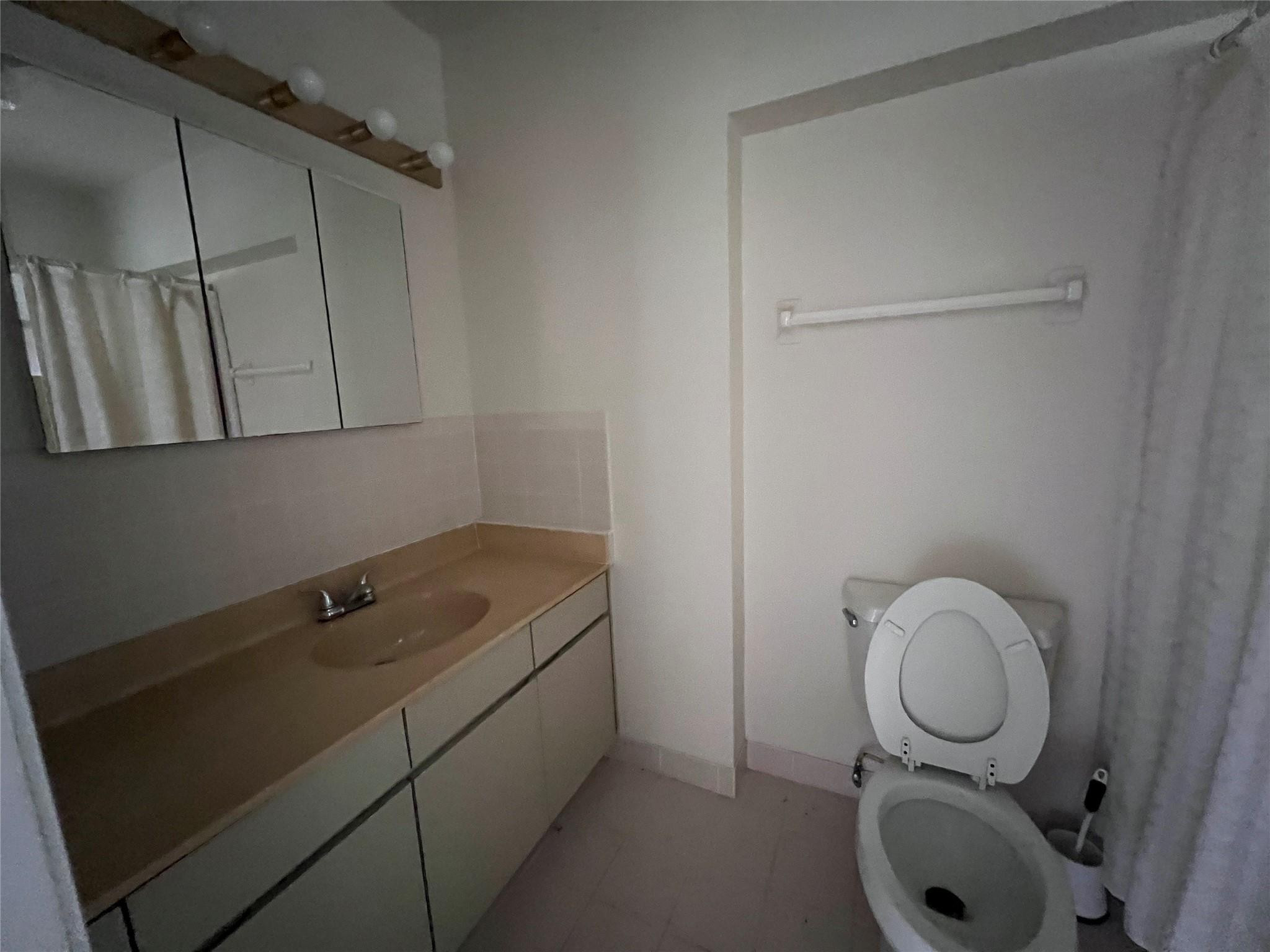 NORTH ANDREWS GARDENS FIR - Residential