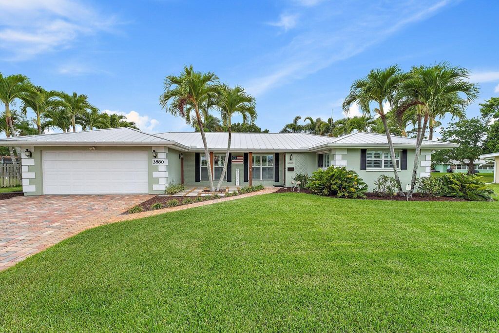Photo of 2880 SE San Jeronimo Road, Port Saint Lucie, FL 34952 (MLS # R11098745)