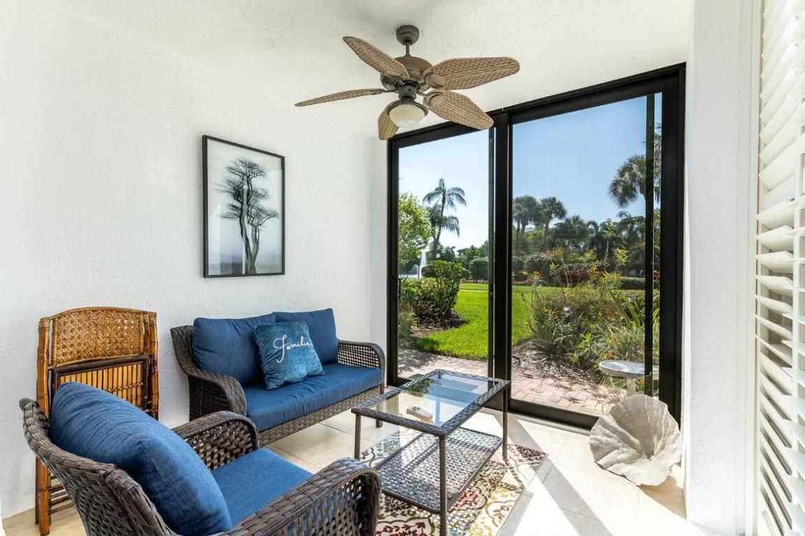 LAKESIDE CONDO - Residential Lease