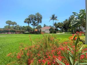 LAKESIDE CONDO - Residential Lease