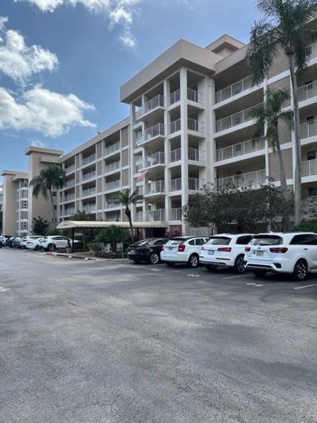 Photo of 2691 S COURSE DR #502, Pompano Beach, FL 33069 (MLS # F10319279)