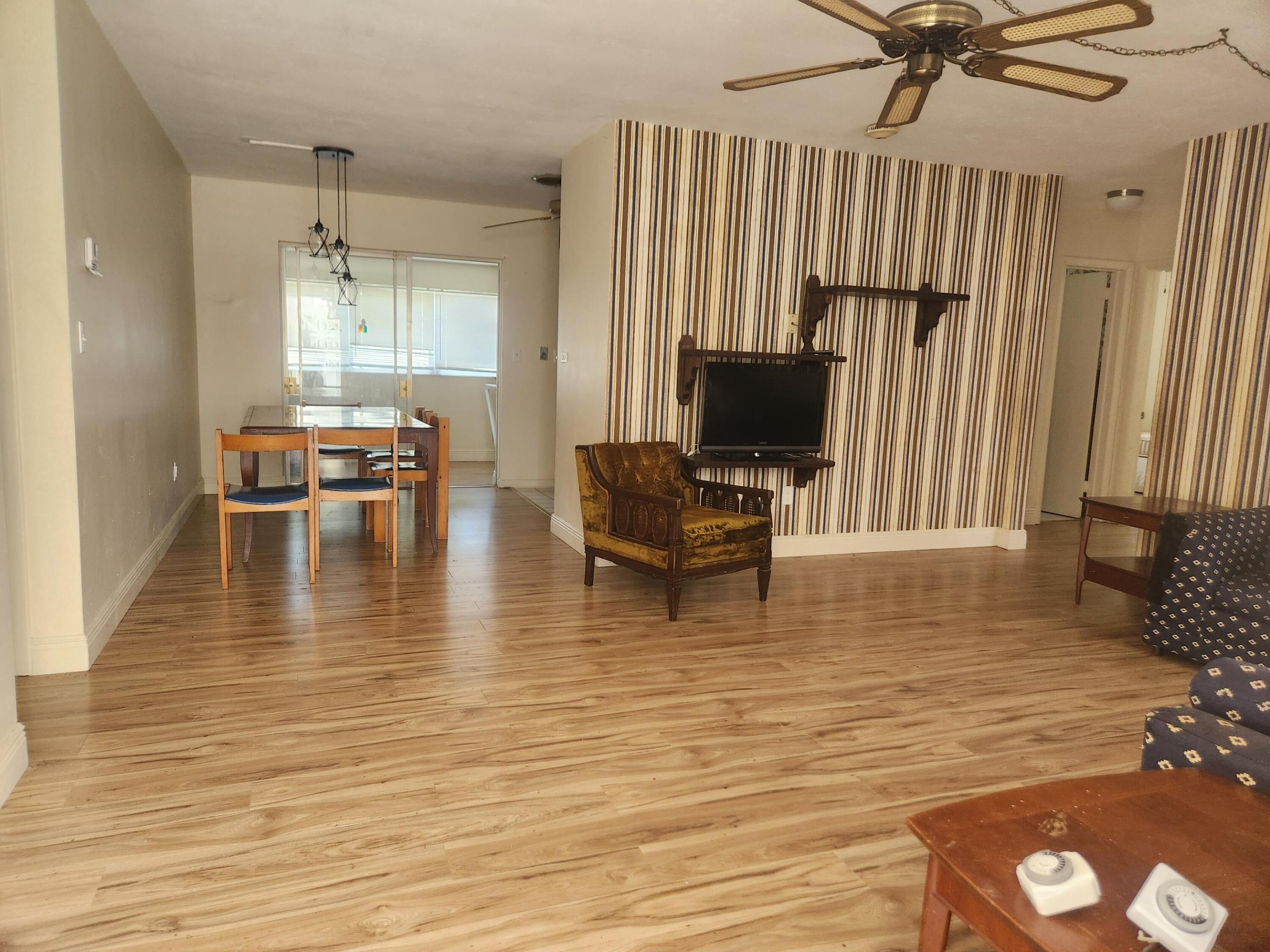 1624 NE 31st Court