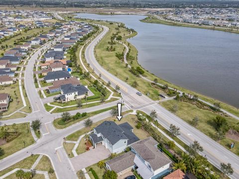 A home in Loxahatchee