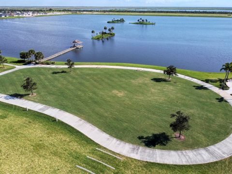 A home in Loxahatchee