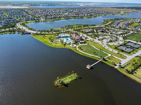 A home in Loxahatchee