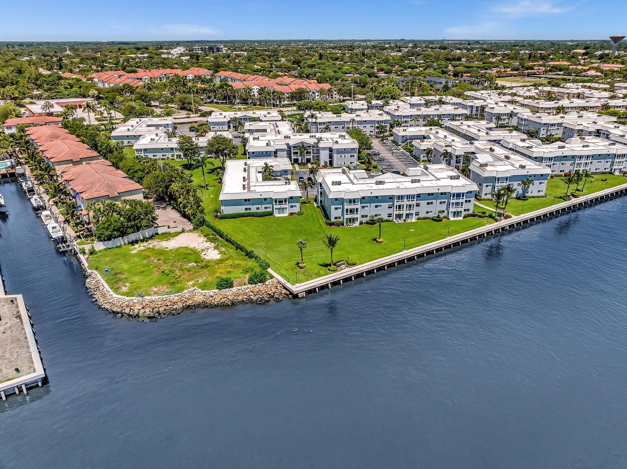 COLONIAL CLUB CONDO SEC 1 - Residential