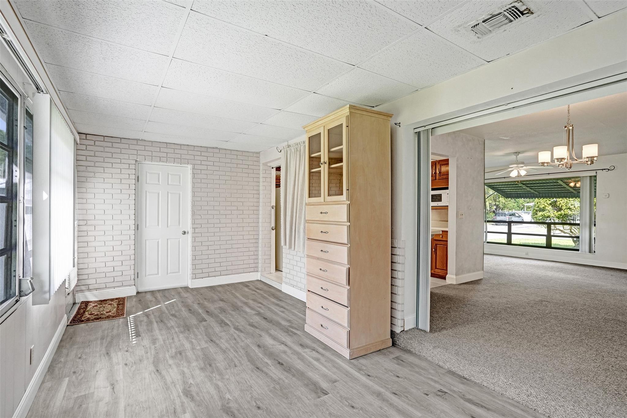 BREEZESWEPT PARK ESTATES - Residential