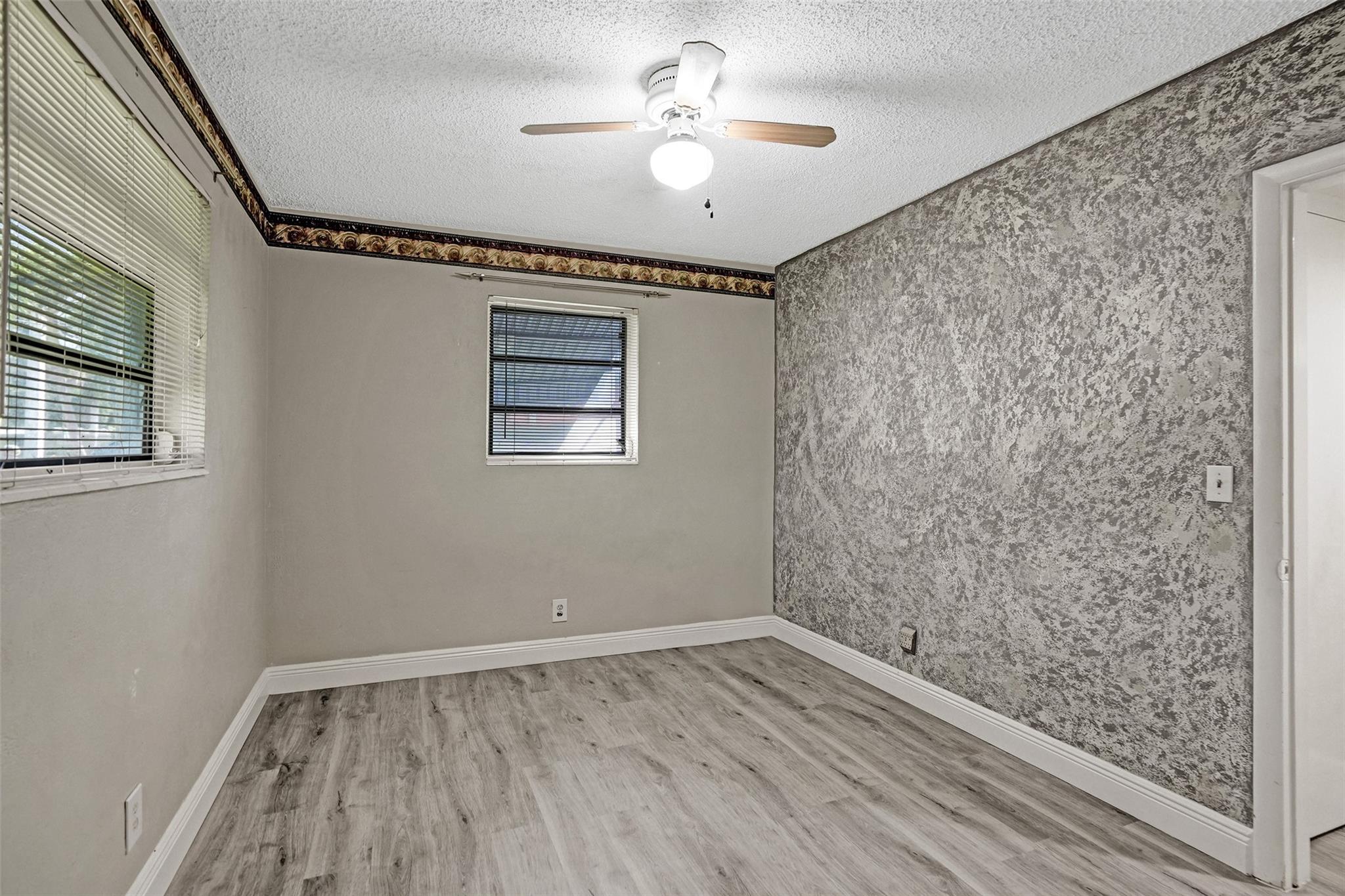 BREEZESWEPT PARK ESTATES - Residential