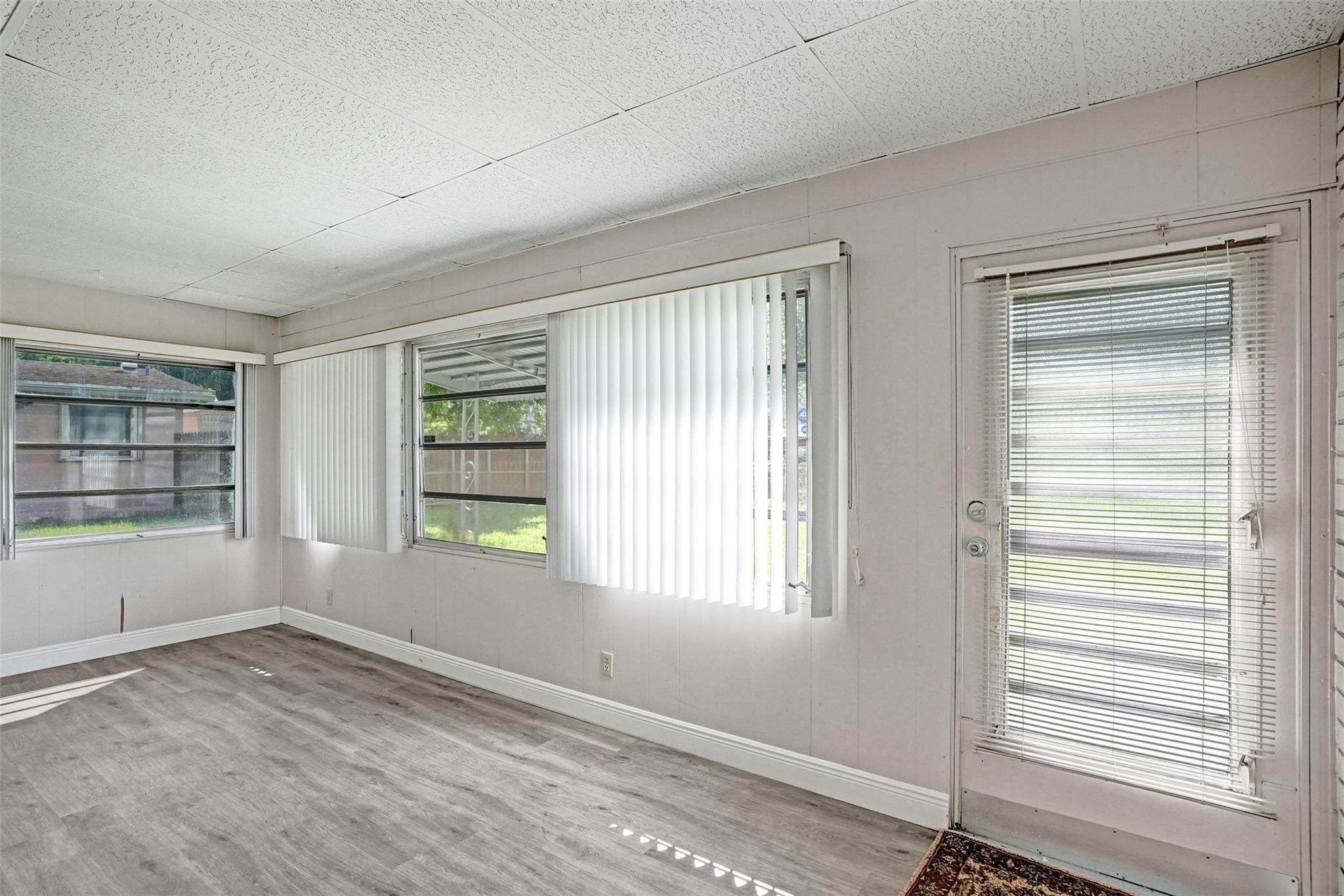 BREEZESWEPT PARK ESTATES - Residential