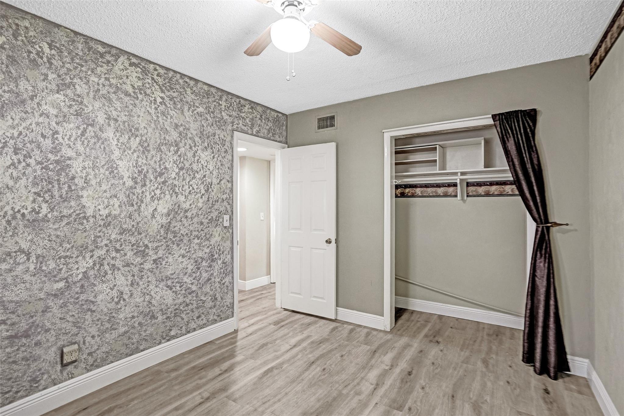 BREEZESWEPT PARK ESTATES - Residential