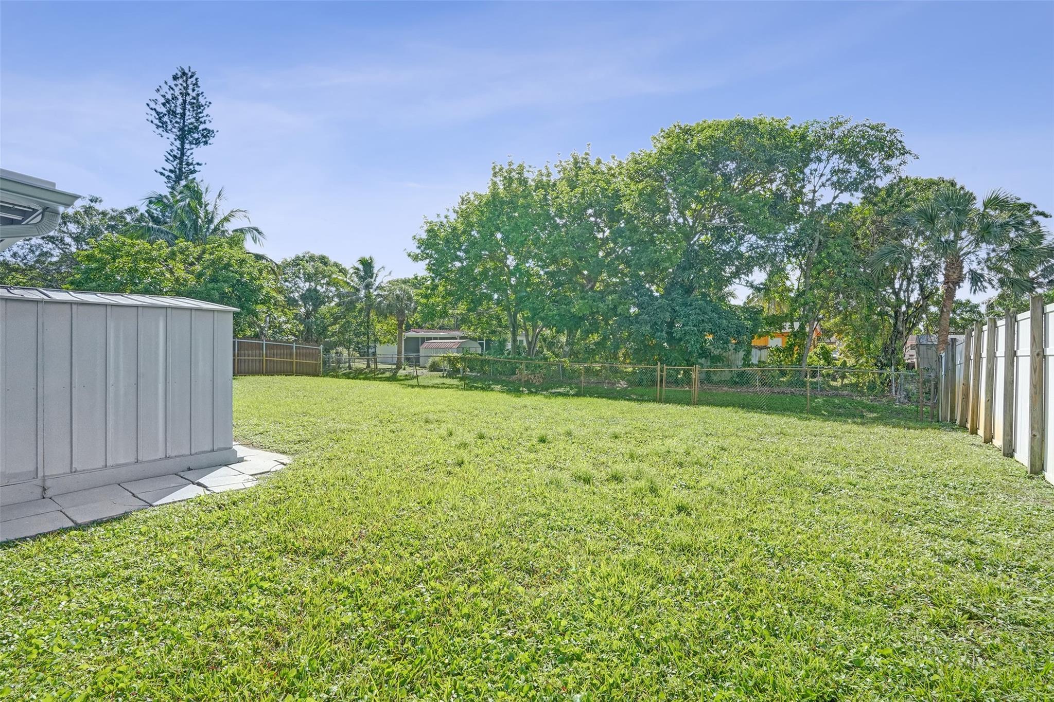 BREEZESWEPT PARK ESTATES - Residential