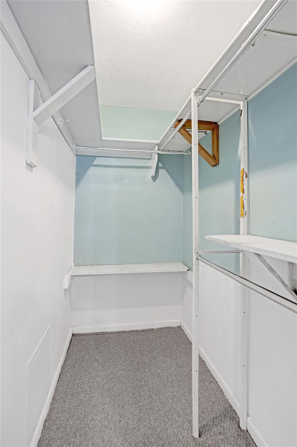 BREEZESWEPT PARK ESTATES - Residential
