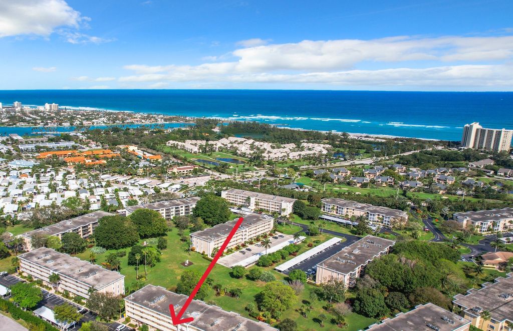 Photo of 300 N Highway A1a #302m, Jupiter, FL 33477 (MLS # R10956343)