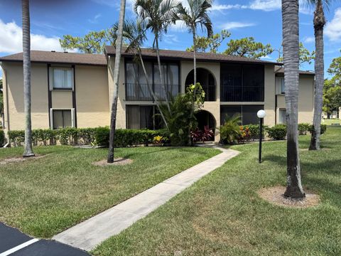 414 Pine Glen Lane B-1 Greenacres FL 33463