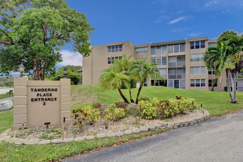 A home in Davie