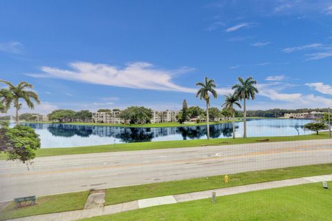 A home in Davie