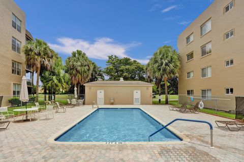 A home in Davie