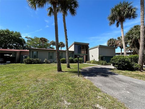 A home in Okeechobee