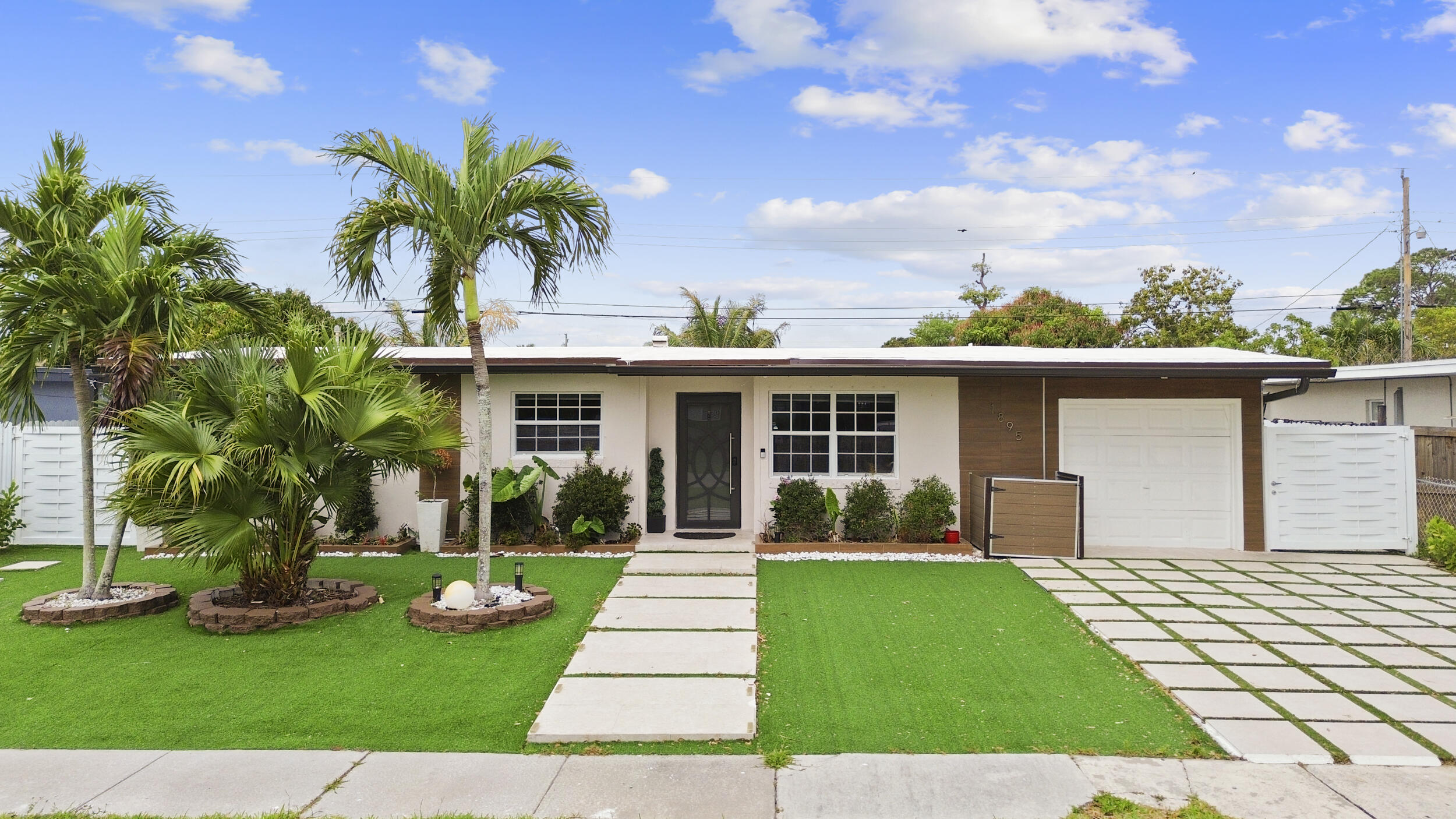 FOREST HILL VILLAGE 4 - Residential