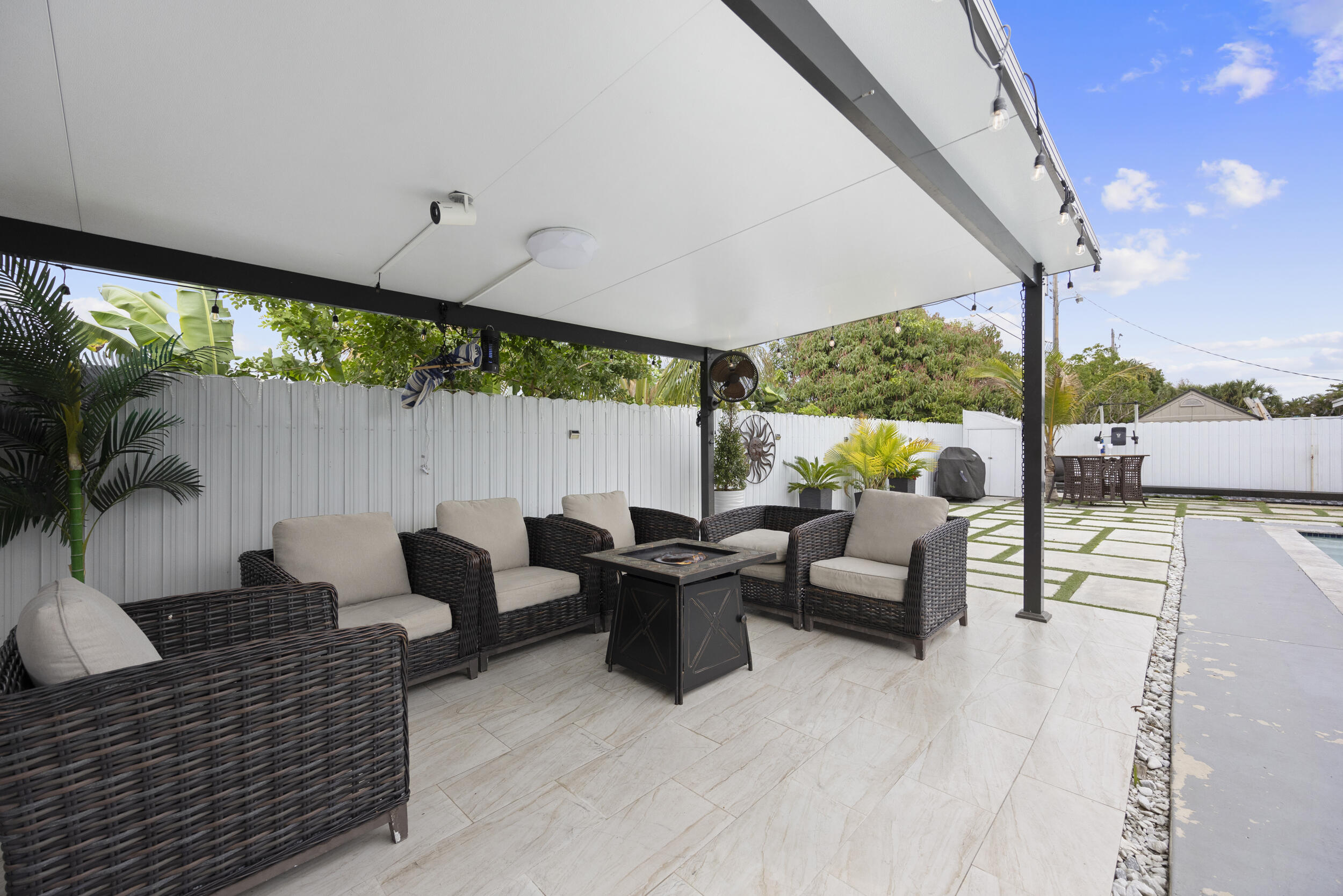 FOREST HILL VILLAGE 4 - Residential