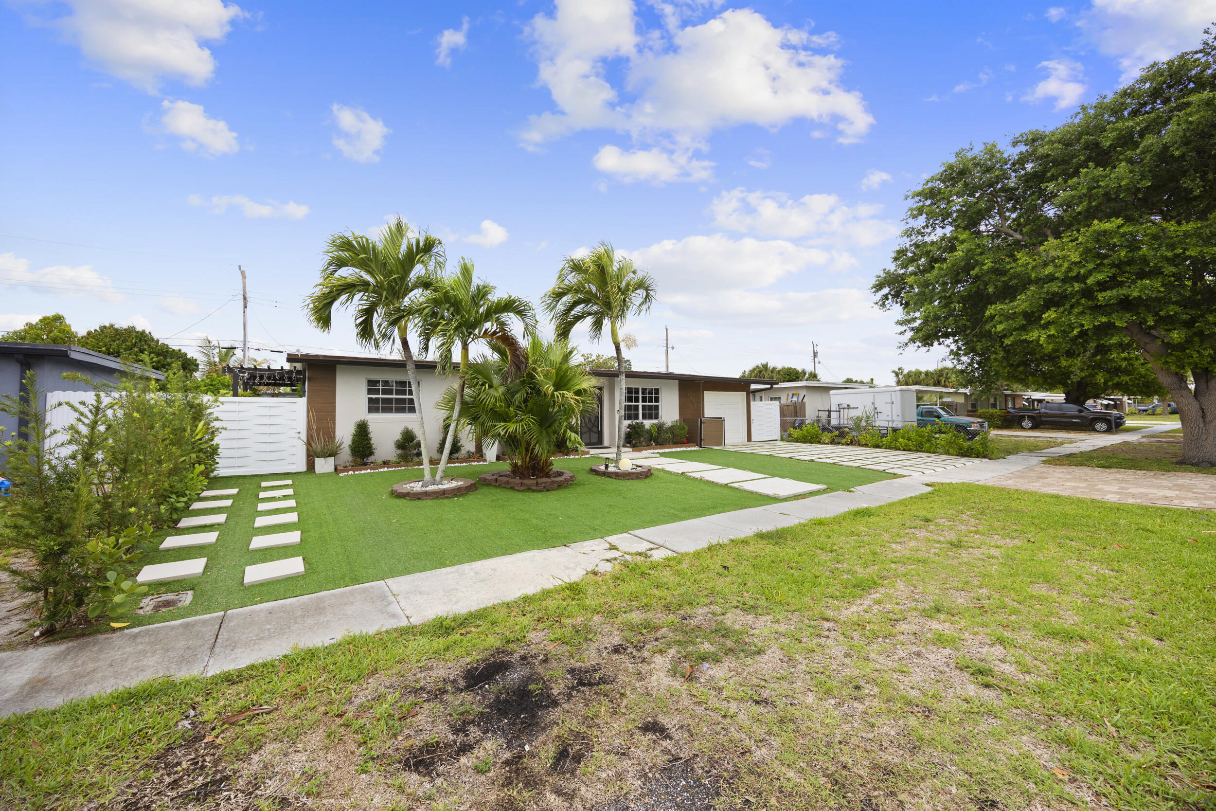 FOREST HILL VILLAGE 4 - Residential