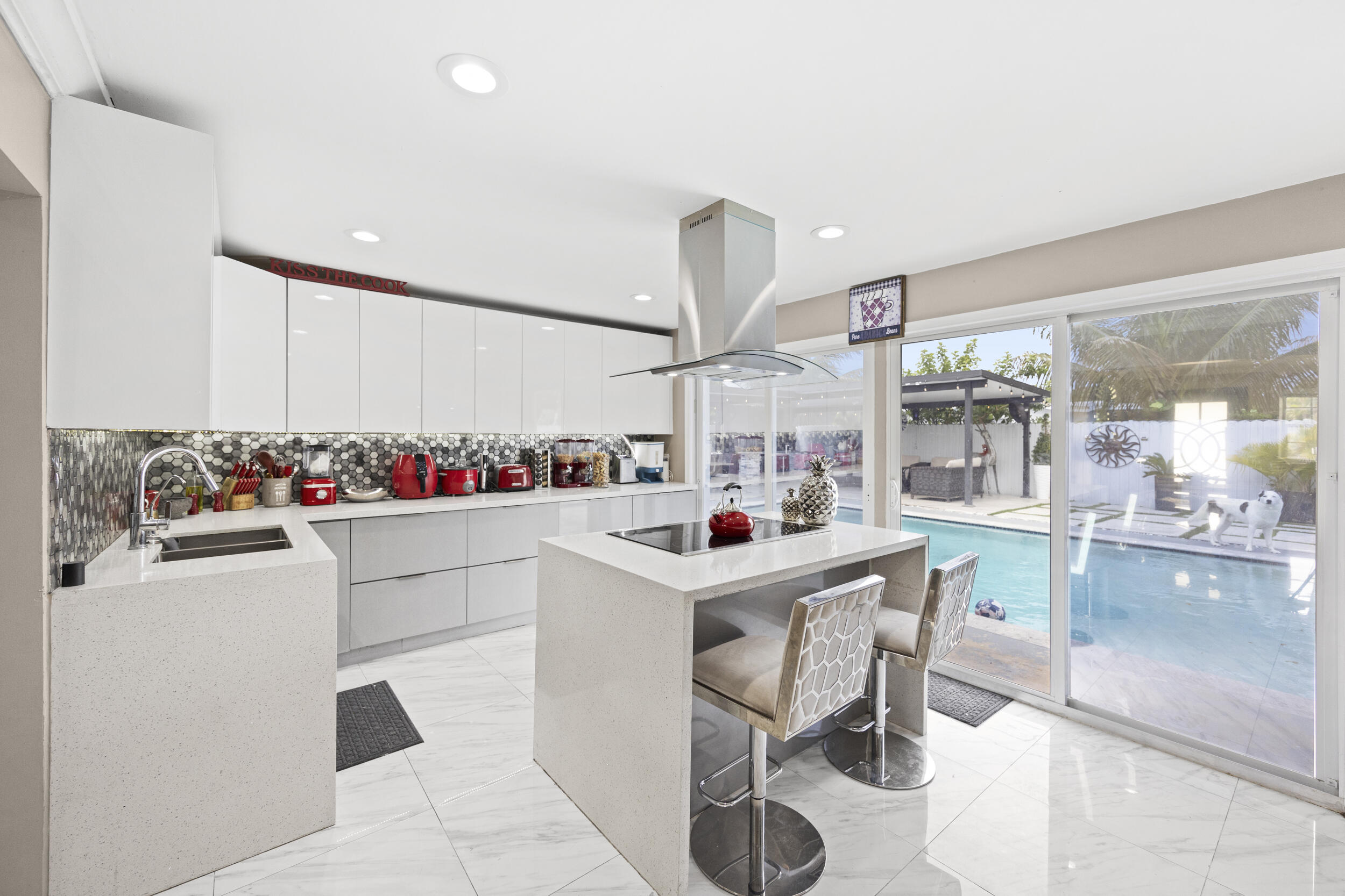 FOREST HILL VILLAGE 4 - Residential