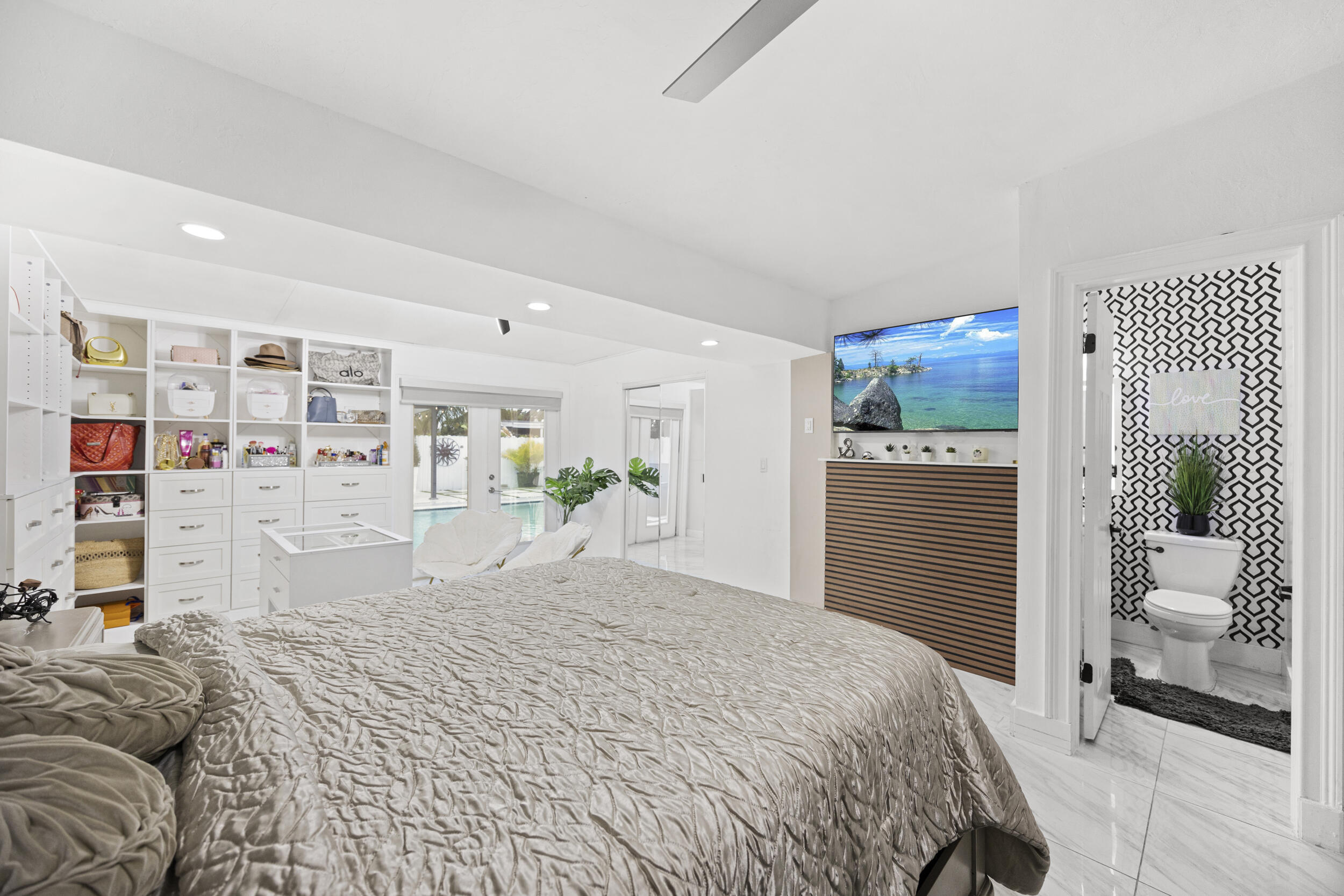 FOREST HILL VILLAGE 4 - Residential