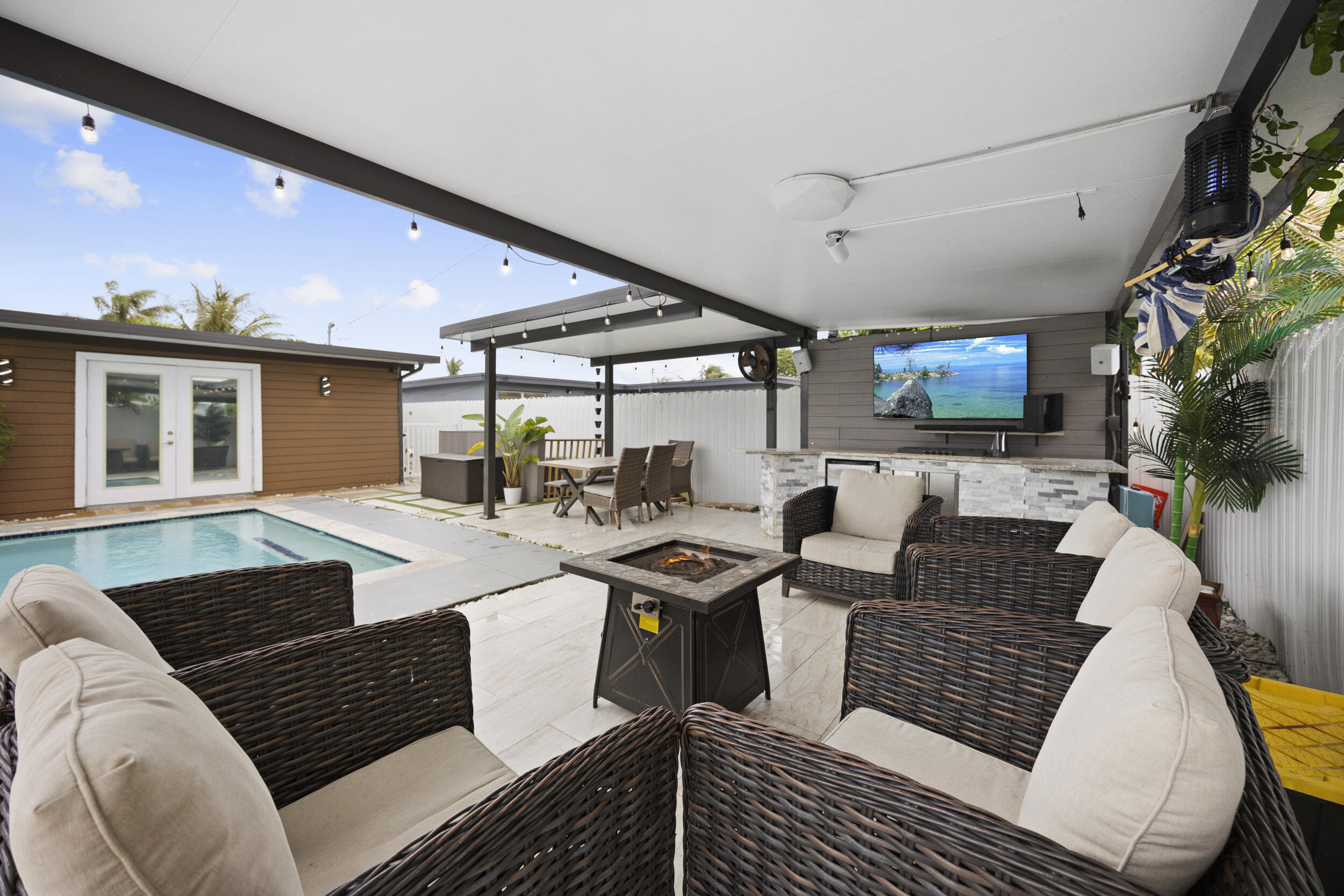 FOREST HILL VILLAGE 4 - Residential