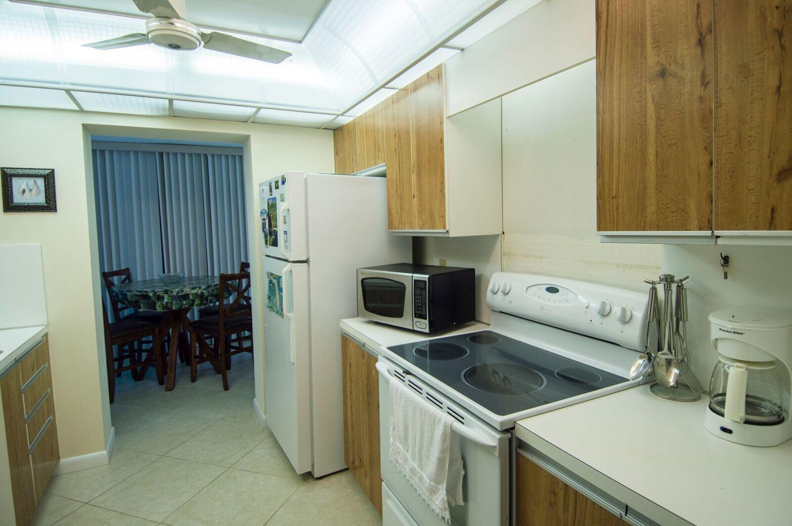 THIRTY TWO HUNDRED CONDO - Residential