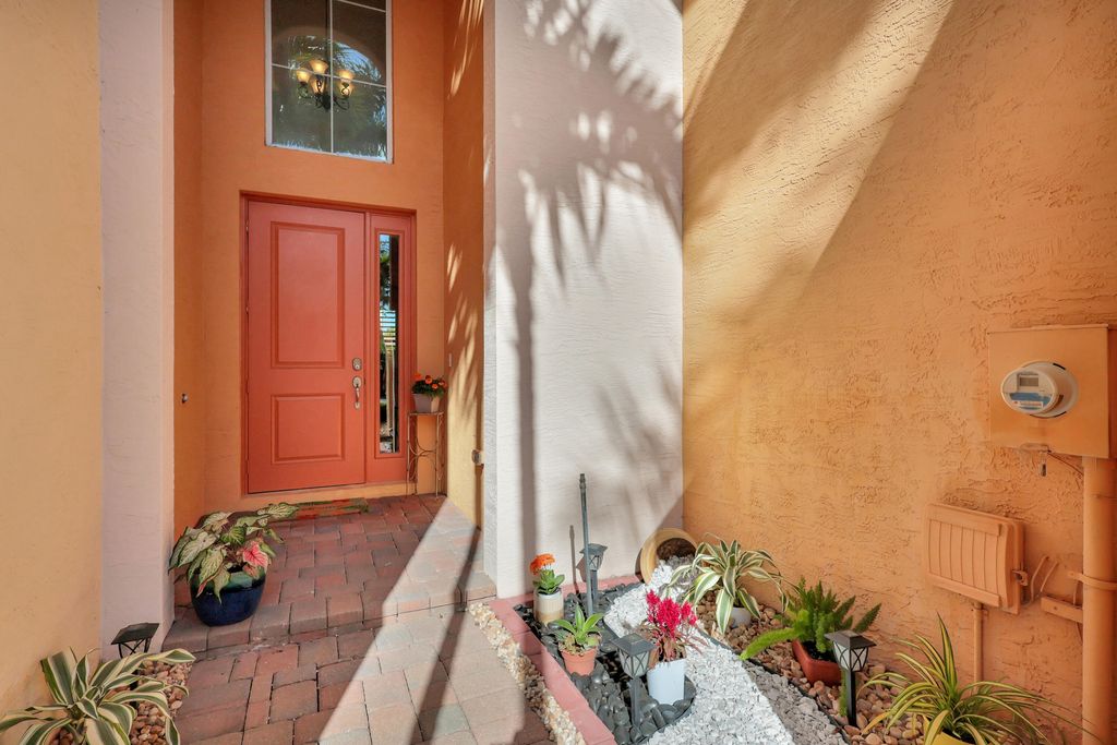 Photo of 4505 Mediterranean Circle, Palm Beach Gardens, FL 33418 (MLS # R10969943)