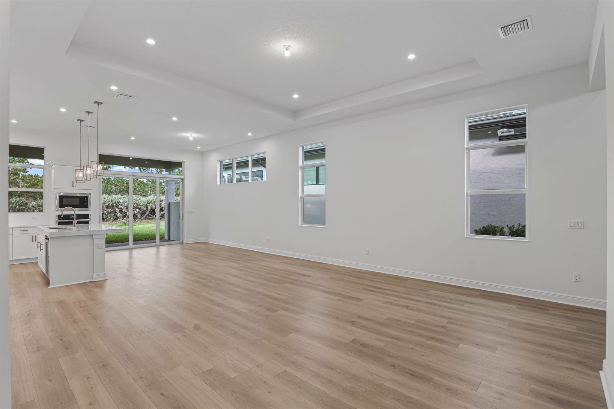 VERANDA ESTATES PHASE 1 - Residential