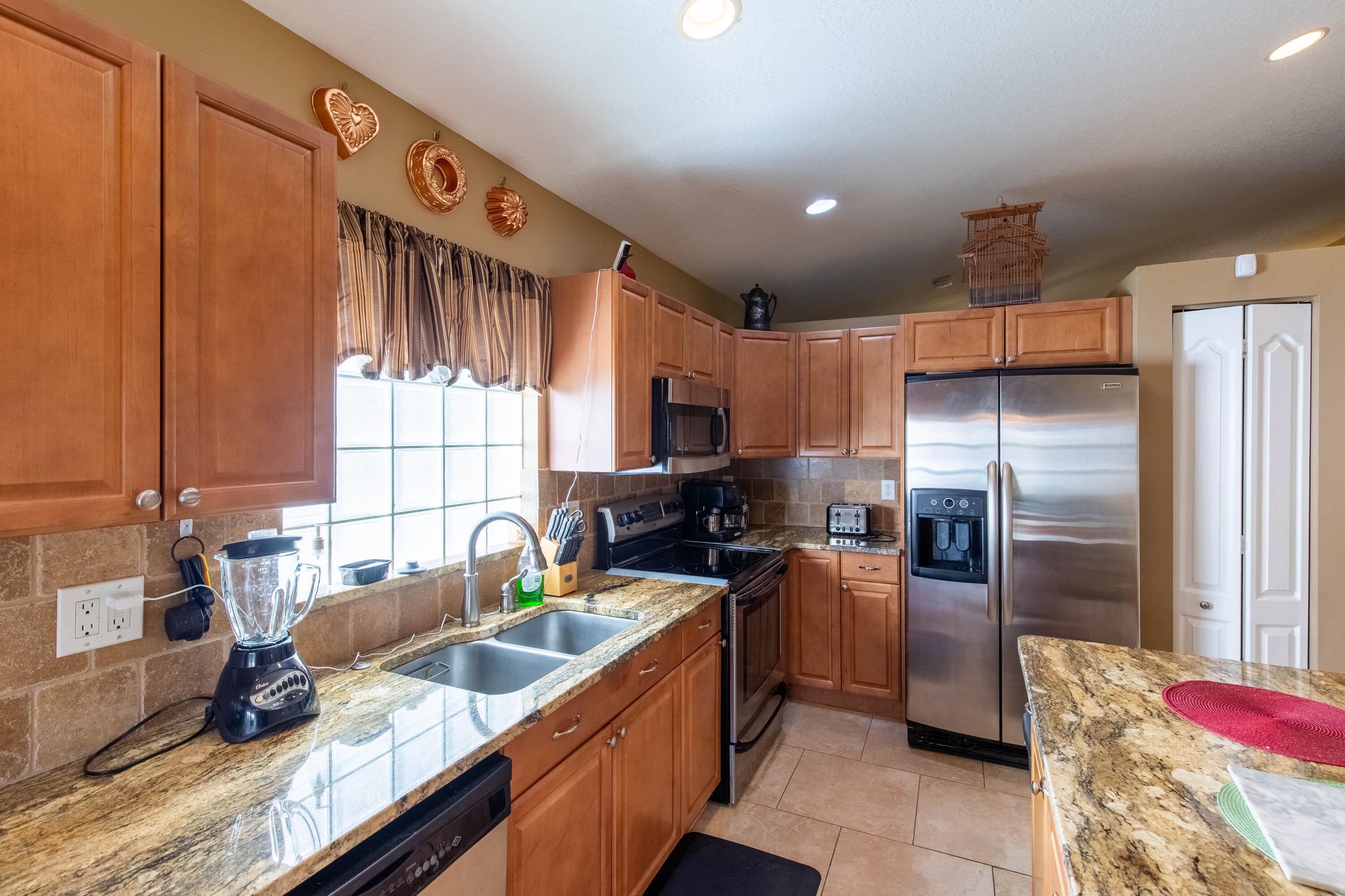 WELLINGTONS EDGE PAR 76 PH 2C - Residential